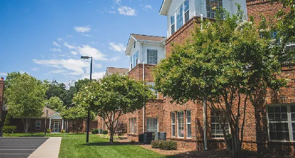 Homestead Hills Winston-Salem NC | Villa Apartment Exteriors 4