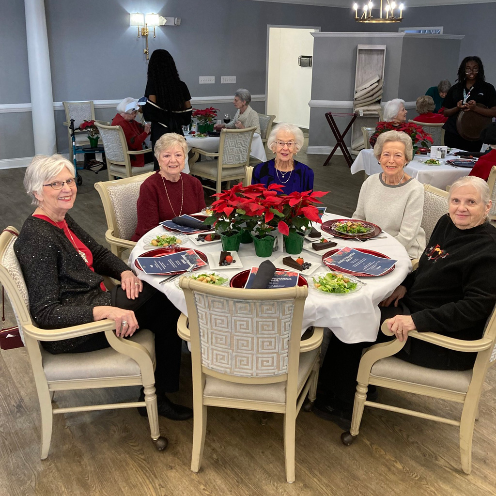 Homestead Hills Winston-Salem NC | Independent Living Dining 4