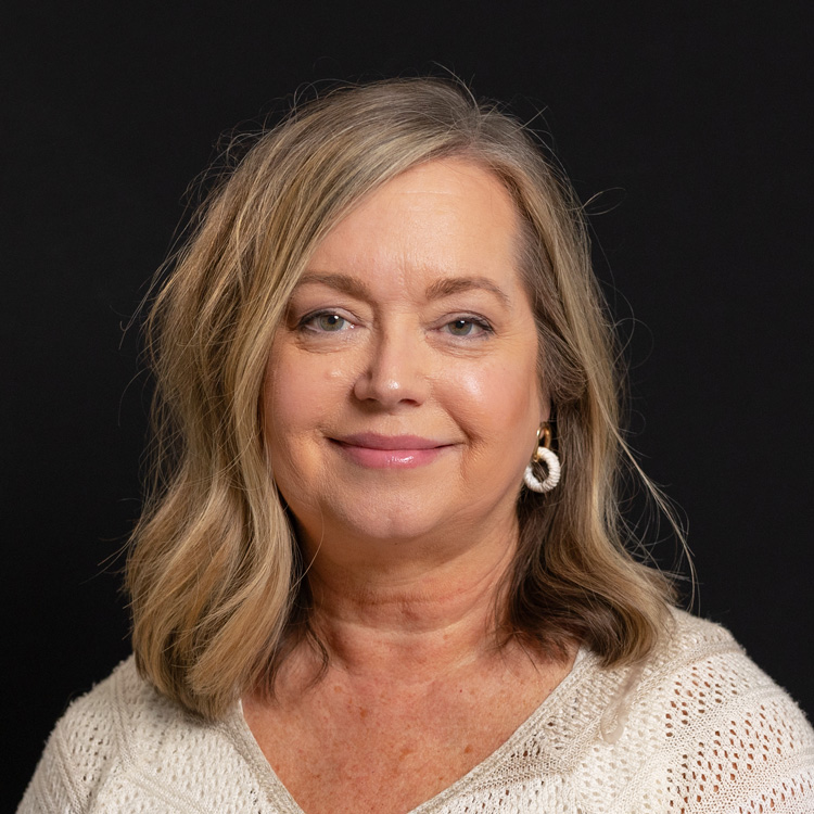 Angie Pantazopoulos Headshot
