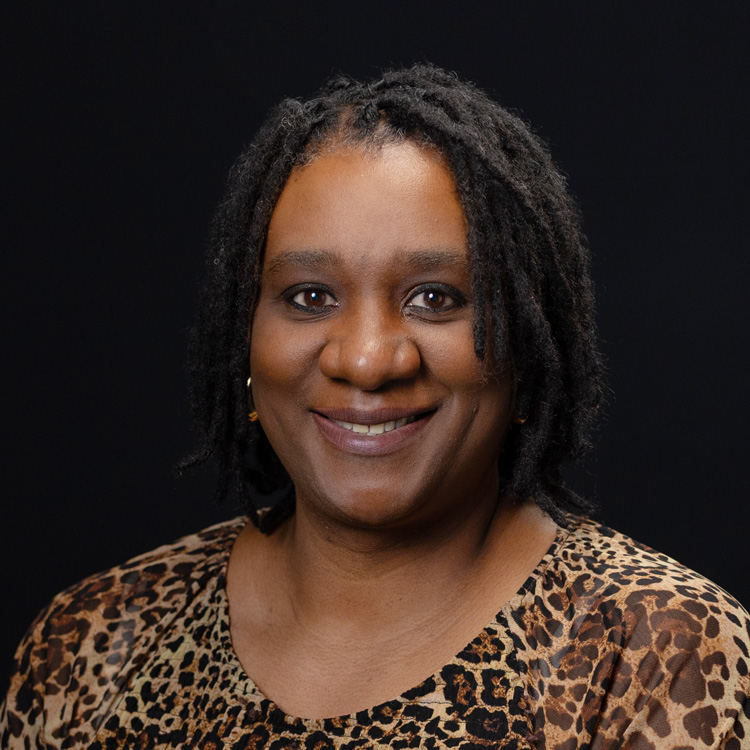Latisha Woodley Headshot